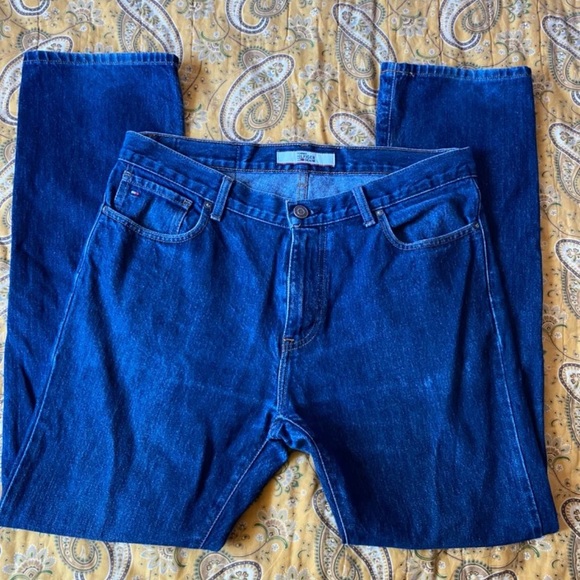 Tommy Hilfiger Jeans - Picture 2 of 5